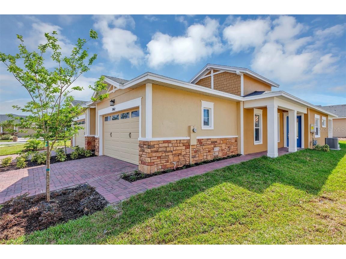 2462 Model Lane Saint Cloud FL 34772 O6100492 image1