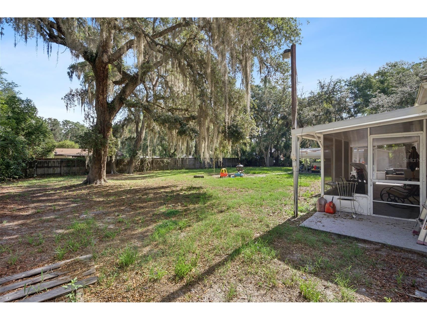 24623 N George Street Astor FL 32102 V4949519 image11