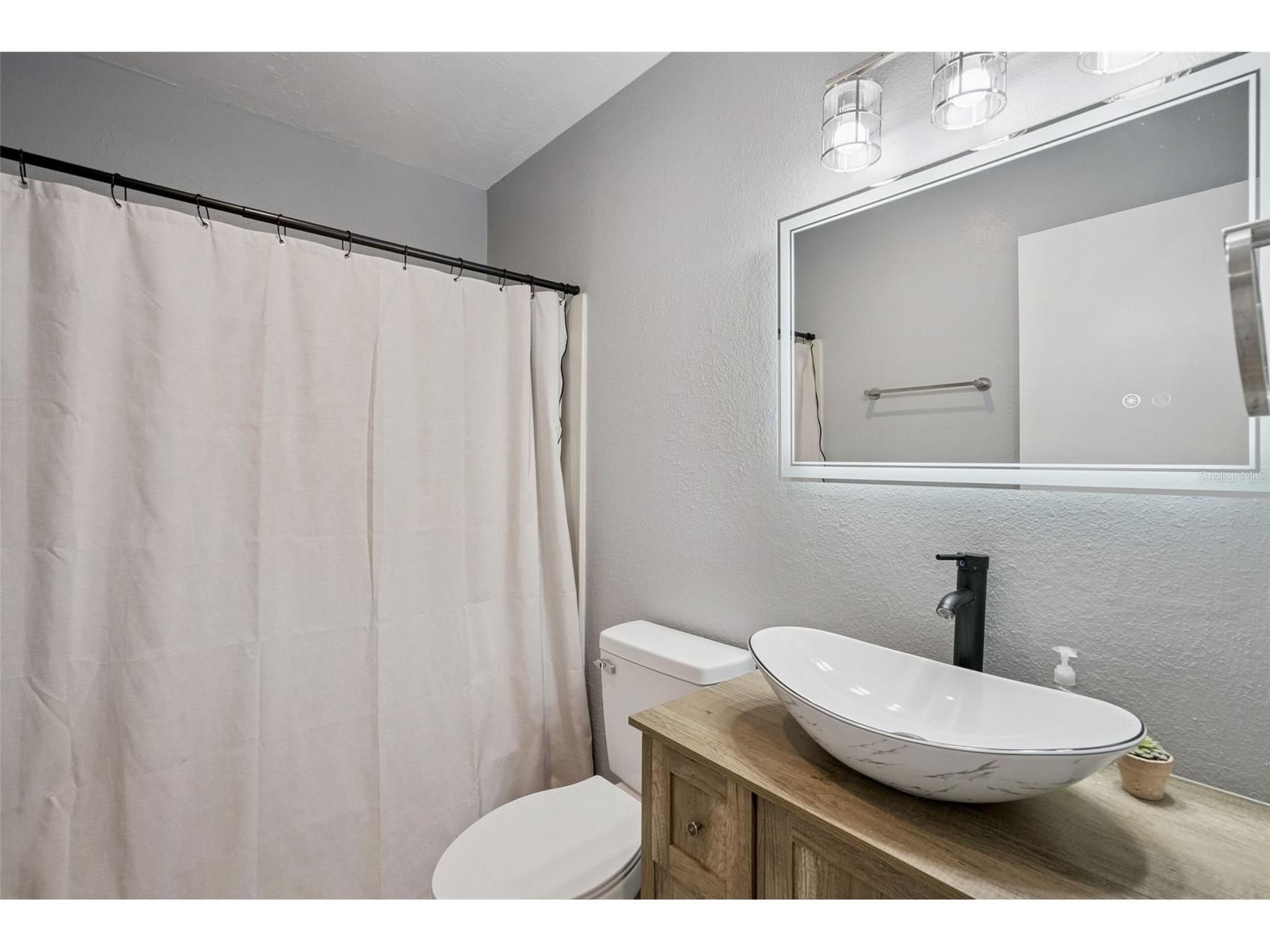 24623 N George Street Astor FL 32102 V4949519 image9