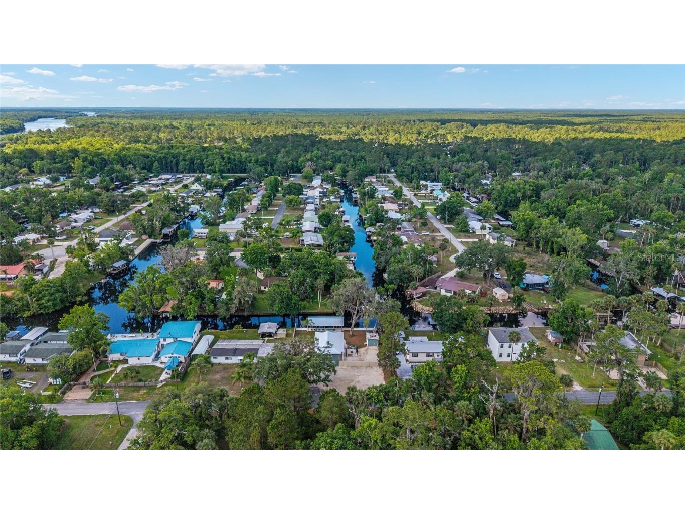 24628 Fox Road Astor FL 32102 OM701744 image10