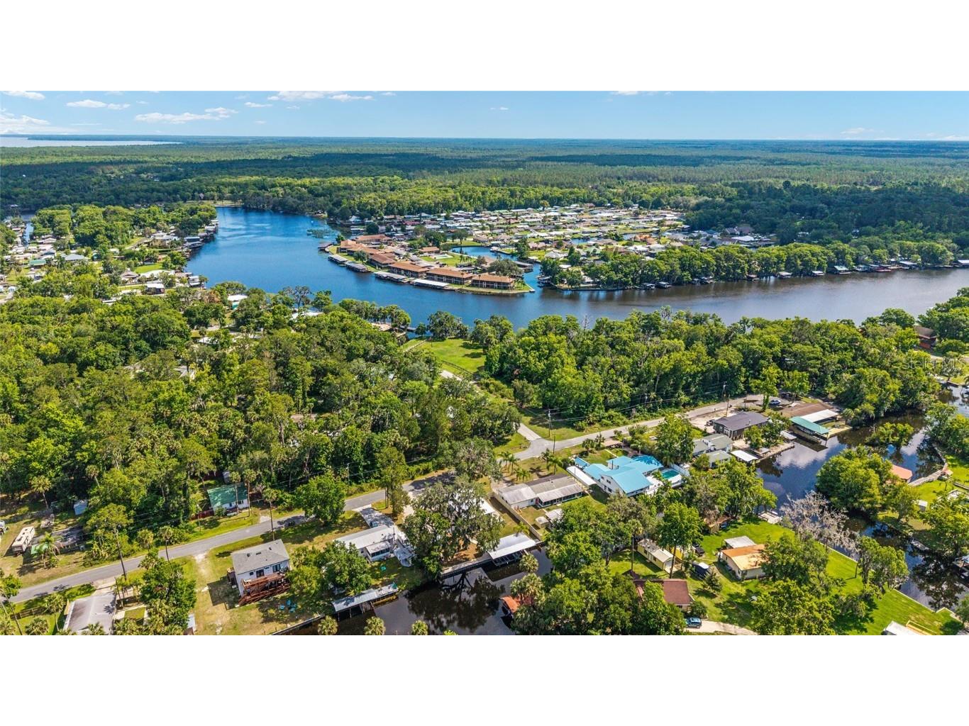 24628 Fox Road Astor FL 32102 OM701744 image13