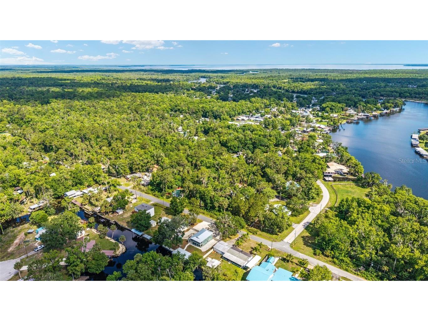 24628 Fox Road Astor FL 32102 OM701744 image15