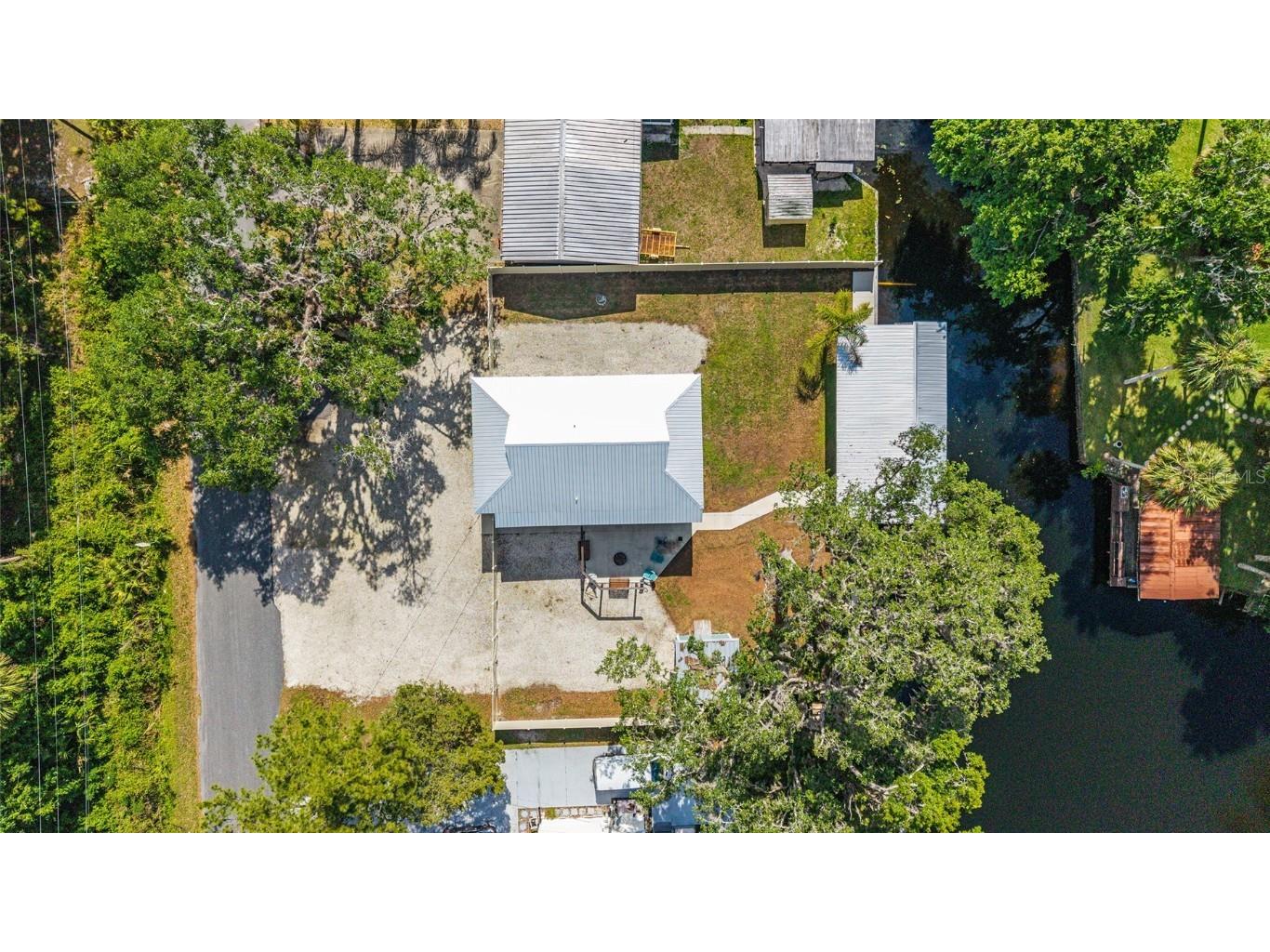24628 Fox Road Astor FL 32102 OM701744 image16