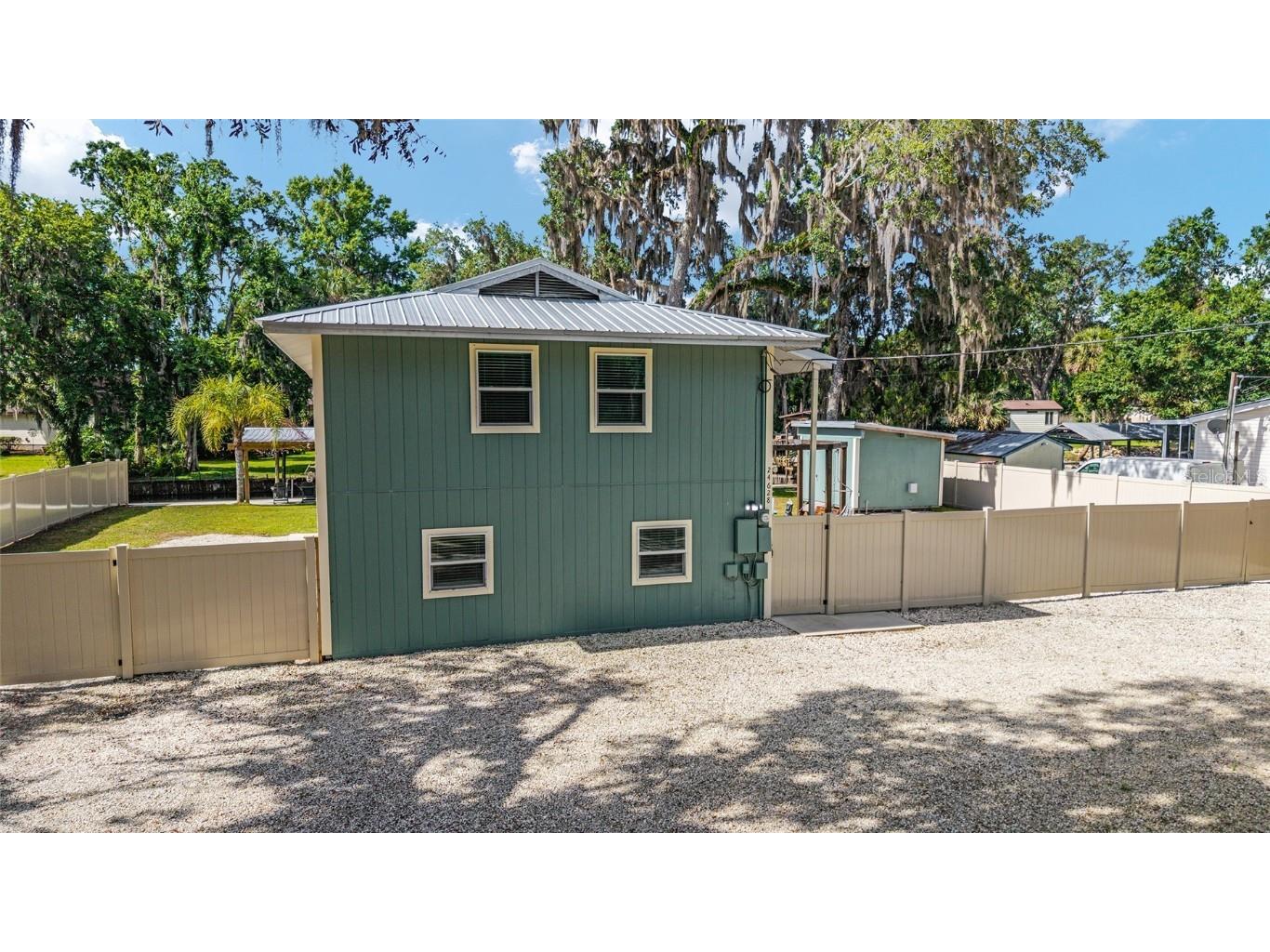 24628 Fox Road Astor FL 32102 OM701744 image20