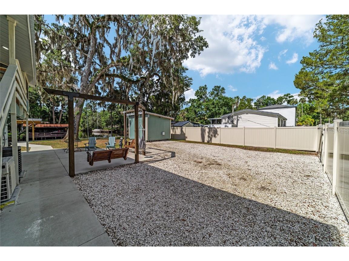 24628 Fox Road Astor FL 32102 OM701744 image27