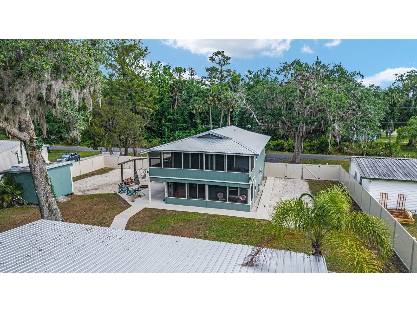 24628 Fox Road Astor FL 32102 OM701744 image6