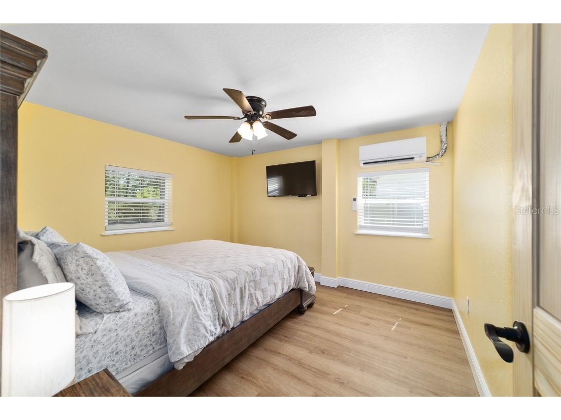 24628 Fox Road Astor FL 32102 OM701744 image70