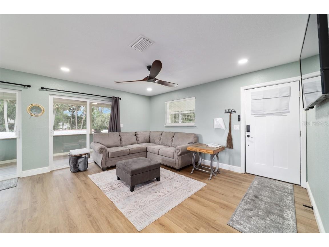 24628 Fox Road Astor FL 32102 OM701744 image76