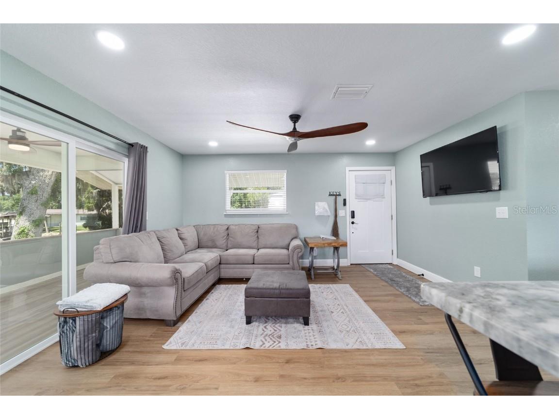 24628 Fox Road Astor FL 32102 OM701744 image78