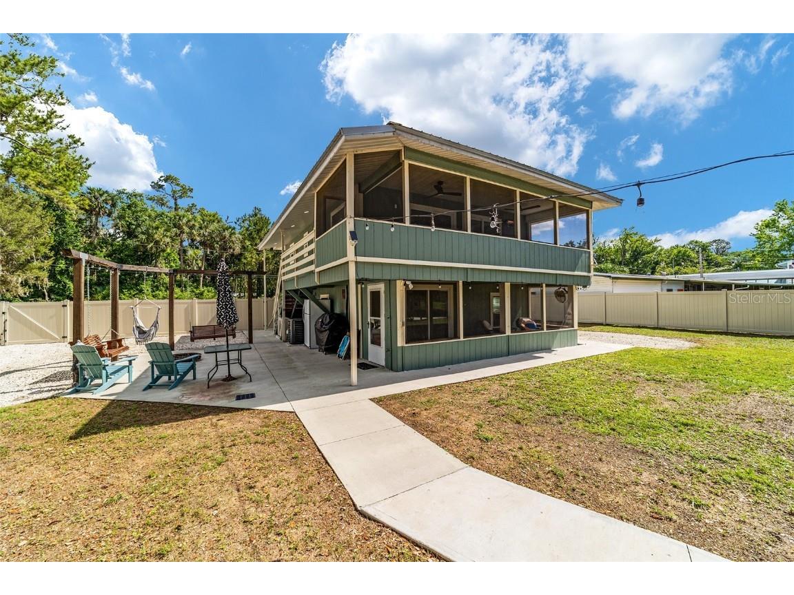 24628 Fox Road Astor FL 32102 OM701744 image8