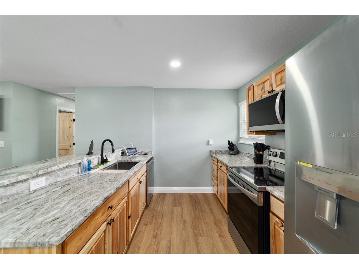 24628 Fox Road Astor FL 32102 OM701744 image90