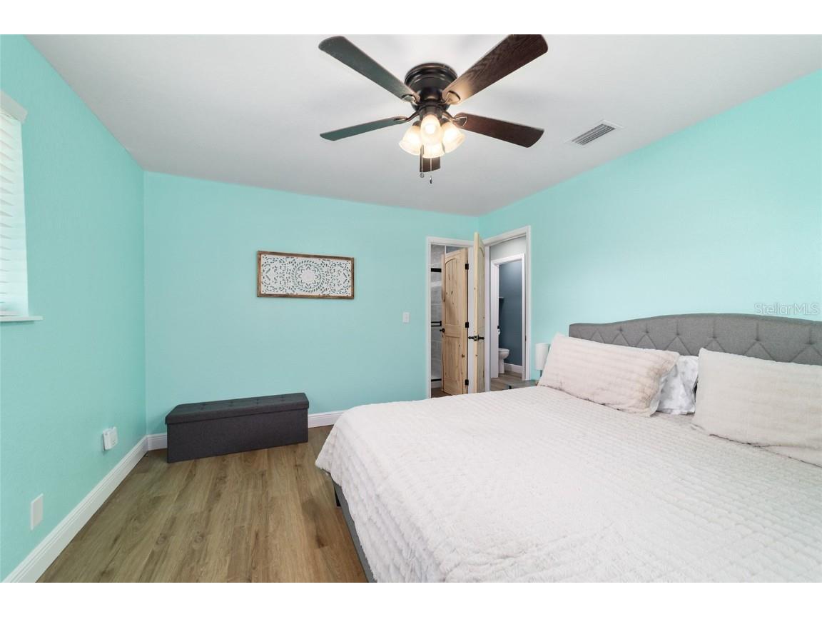 24628 Fox Road Astor FL 32102 OM701744 image96