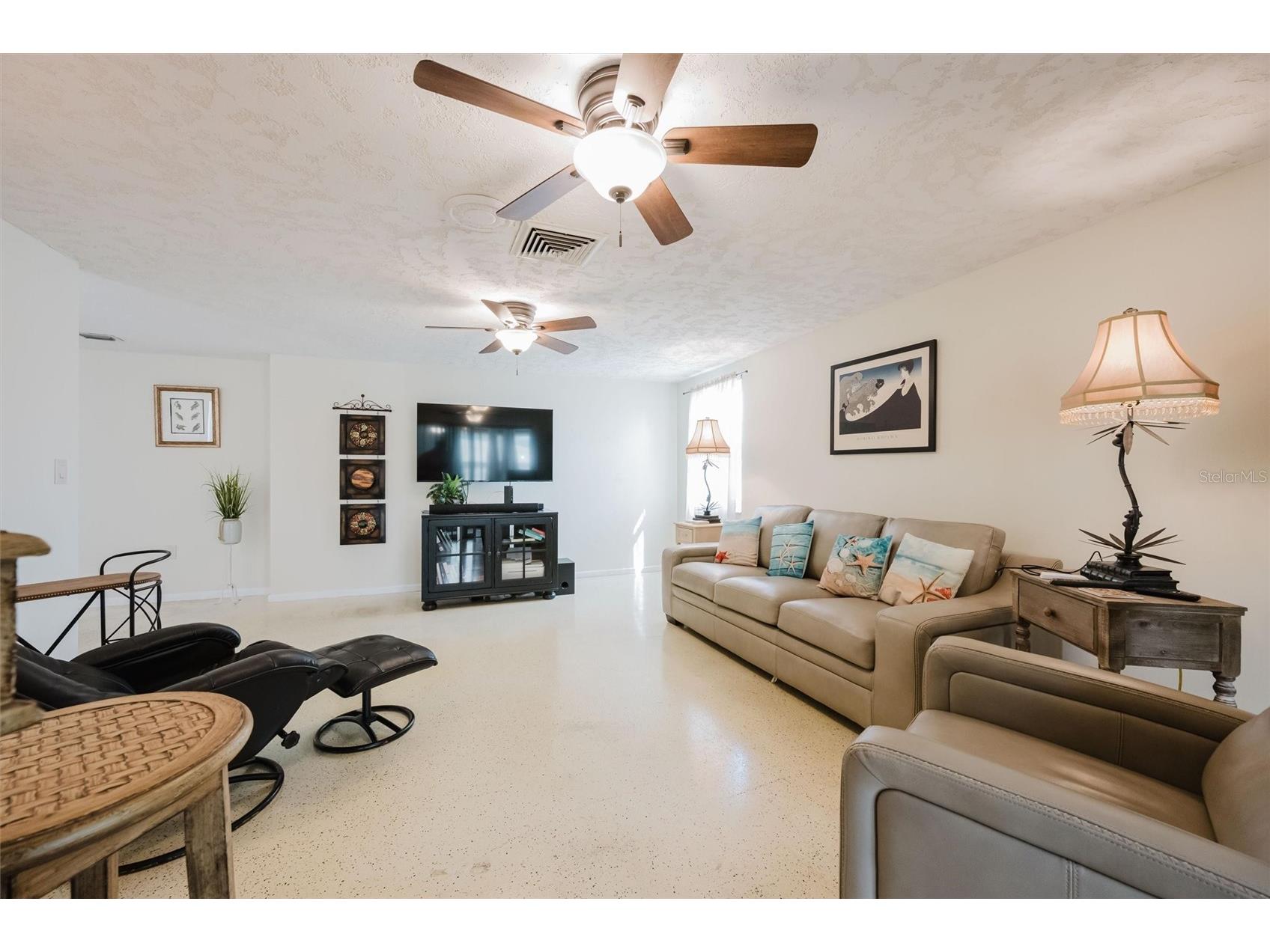 2463 Terry Lane Sarasota FL 34231 A4697796 image15