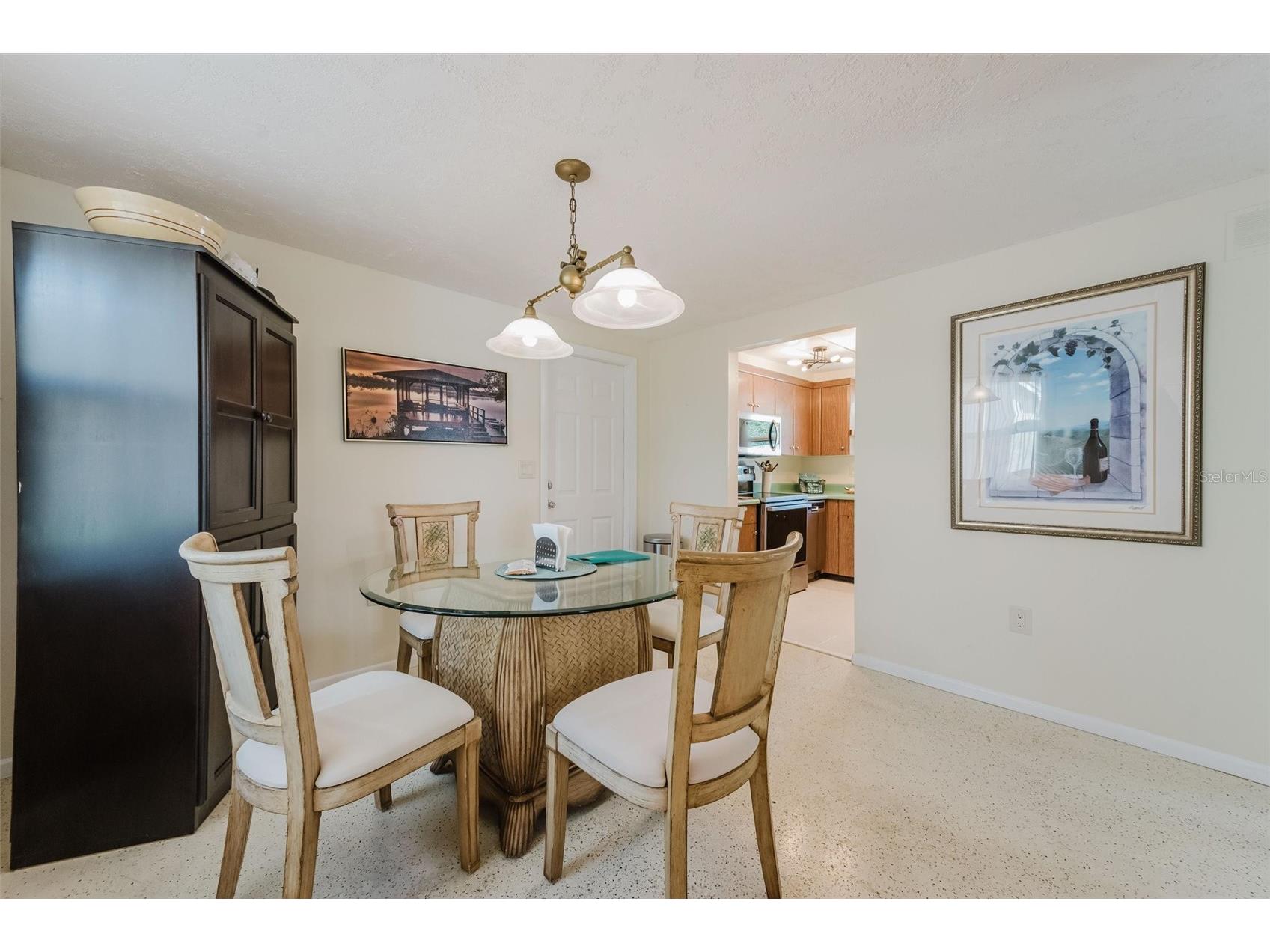2463 Terry Lane Sarasota FL 34231 A4697796 image17