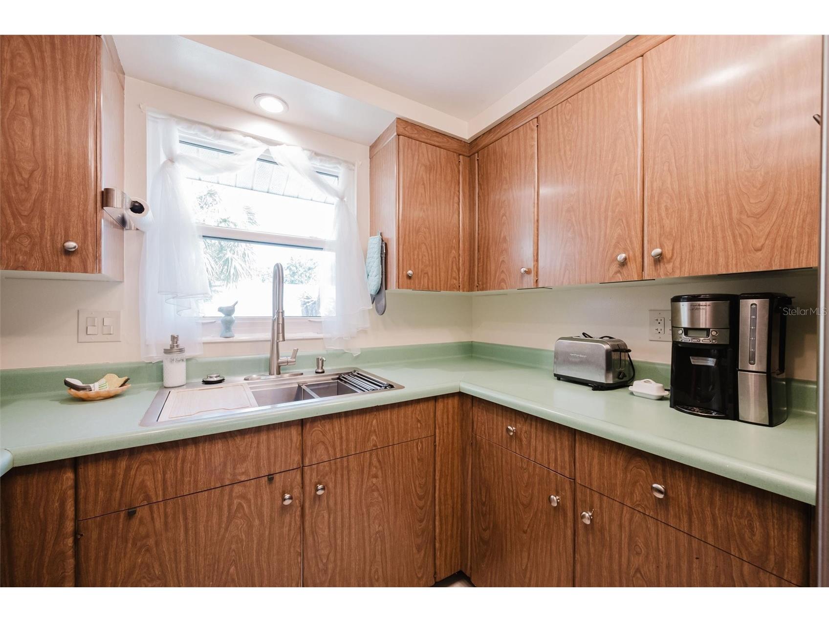 2463 Terry Lane Sarasota FL 34231 A4697796 image23