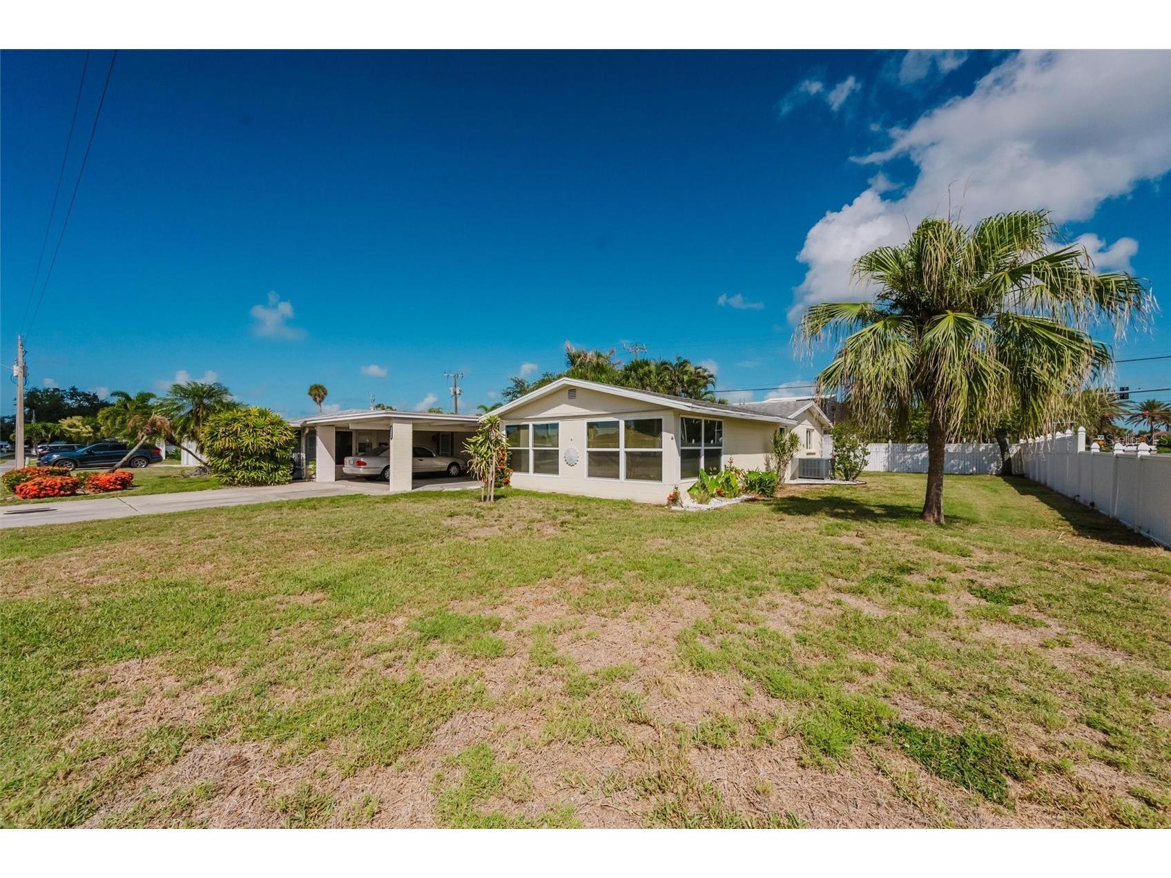 2463 Terry Lane Sarasota FL 34231 A4697796 image34