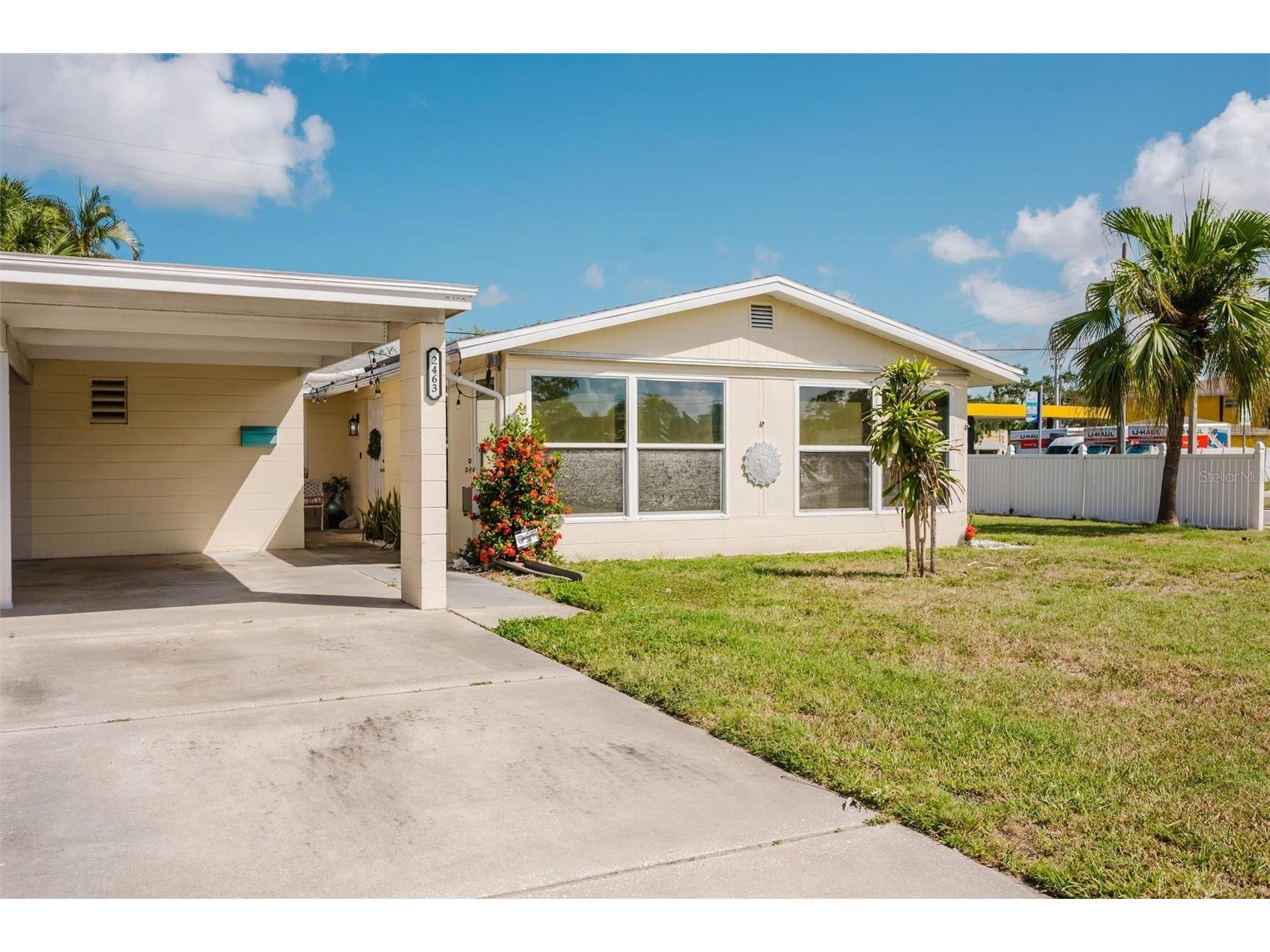 2463 Terry Lane Sarasota FL 34231 A4697796 image36