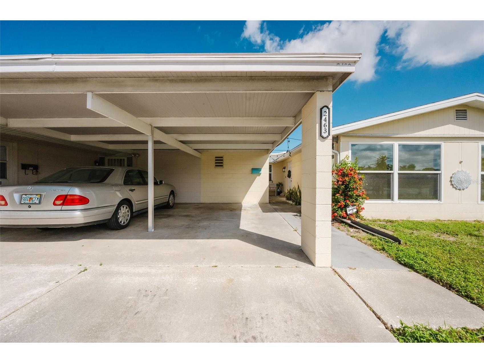 2463 Terry Lane Sarasota FL 34231 A4697796 image37