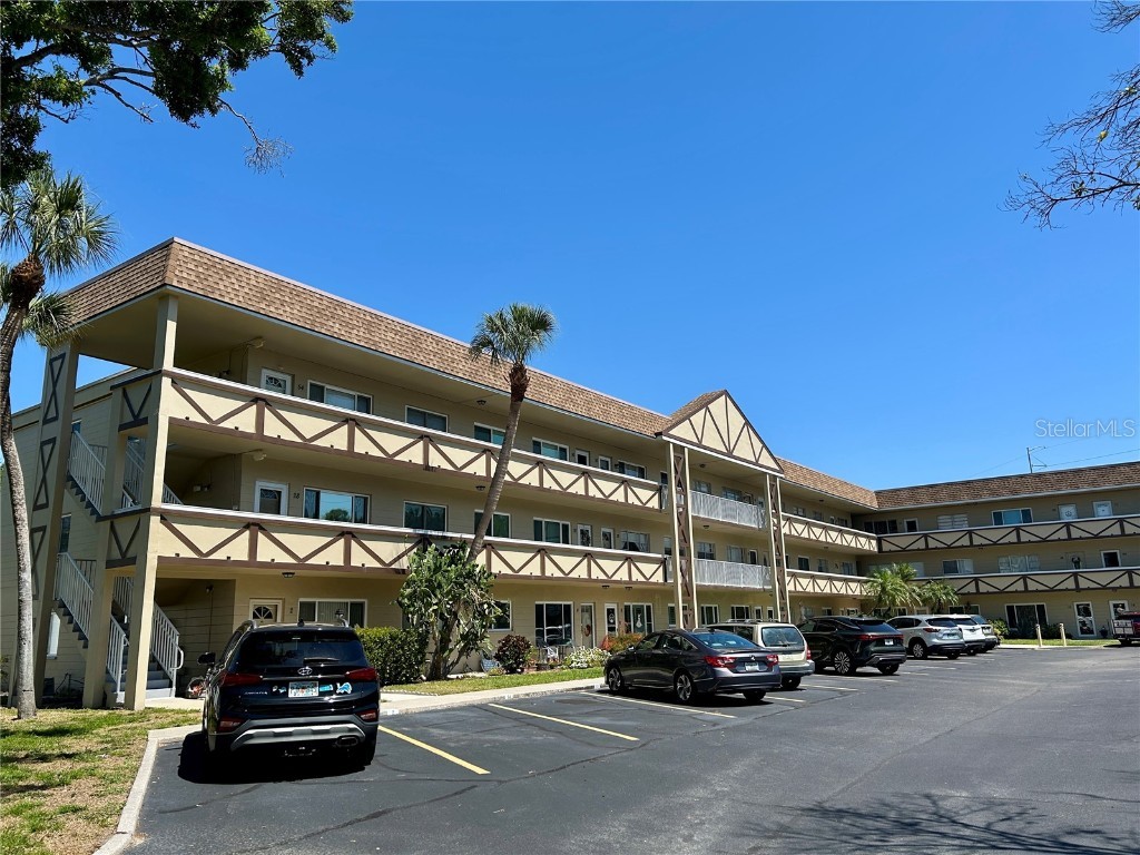 2464 Australia Way E #8 Clearwater FL 33763 TB8374130 image1