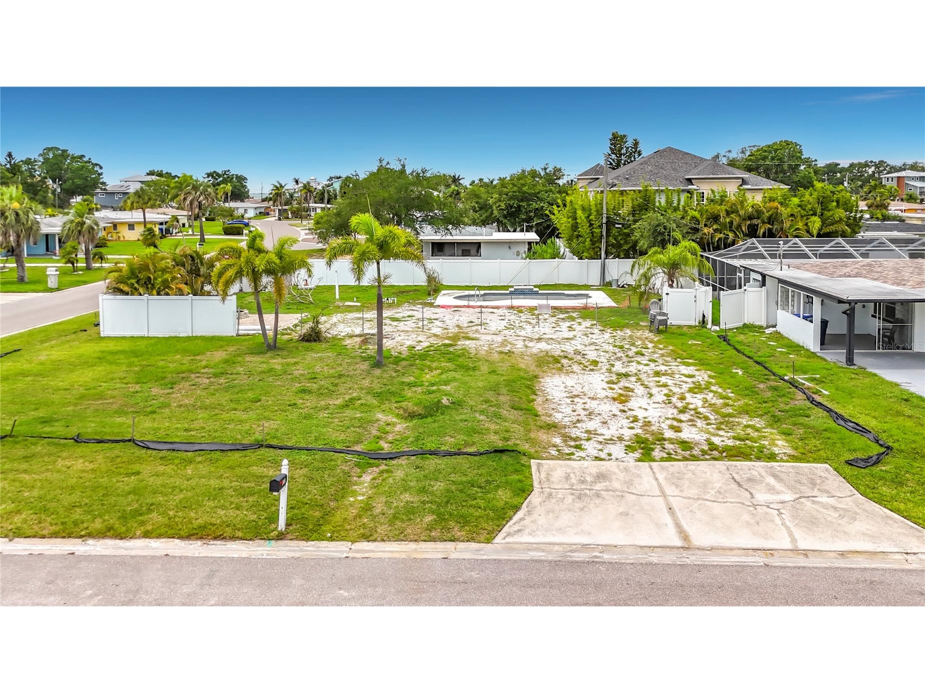 2464 Del Rio Way Dunedin FL 34698 TB8514587 image4