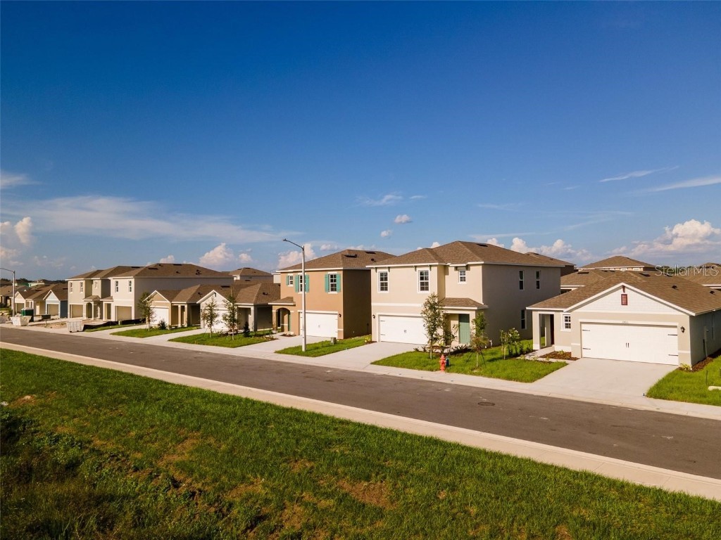 2464 Ribbon Fall Avenue Davenport FL 33837 O6352586 image16