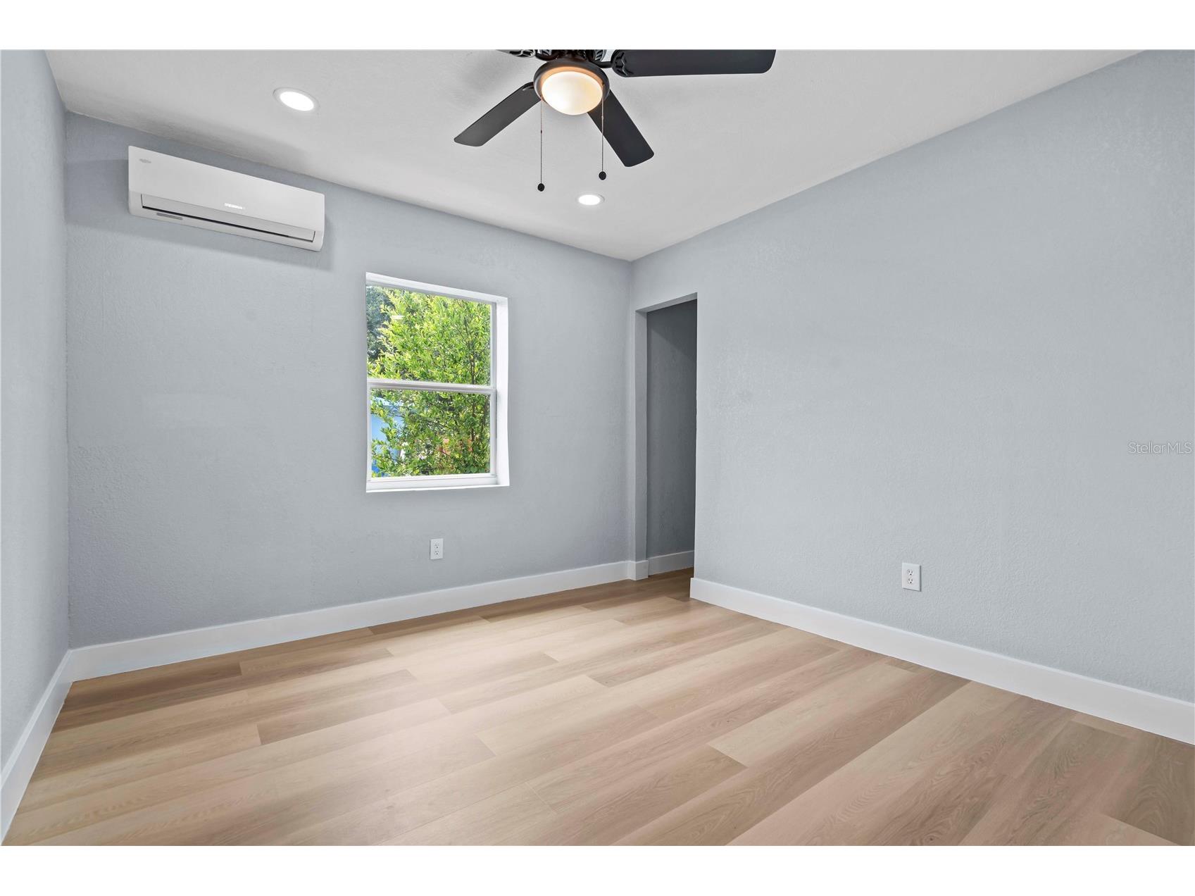 2465 16th Avenue S Saint Petersburg FL 33712 TB8465188 image14