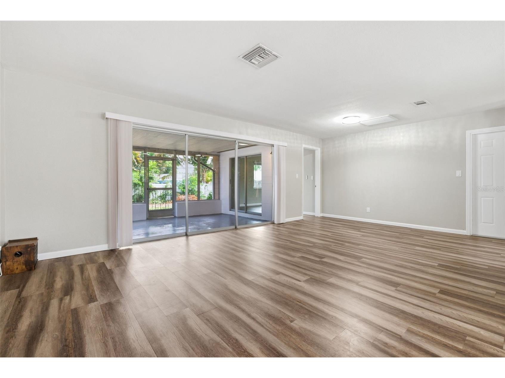 2465 Brentwood Drive Clearwater FL 33764 TB8509186 image11