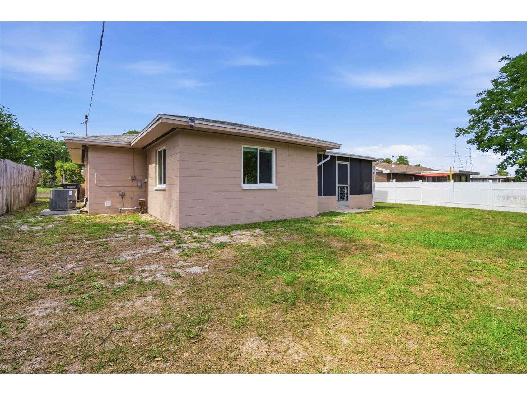 2465 Brentwood Drive Clearwater FL 33764 TB8509186 image24