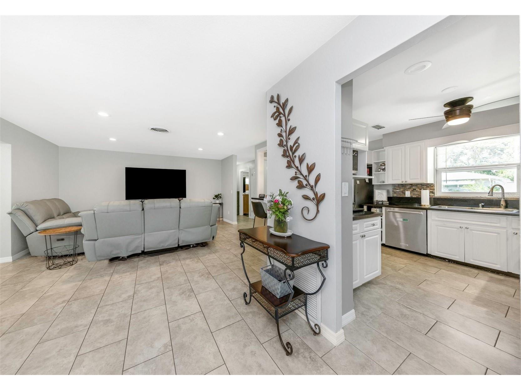2465 Burnice Drive Clearwater FL 33764 TB8509956 image19