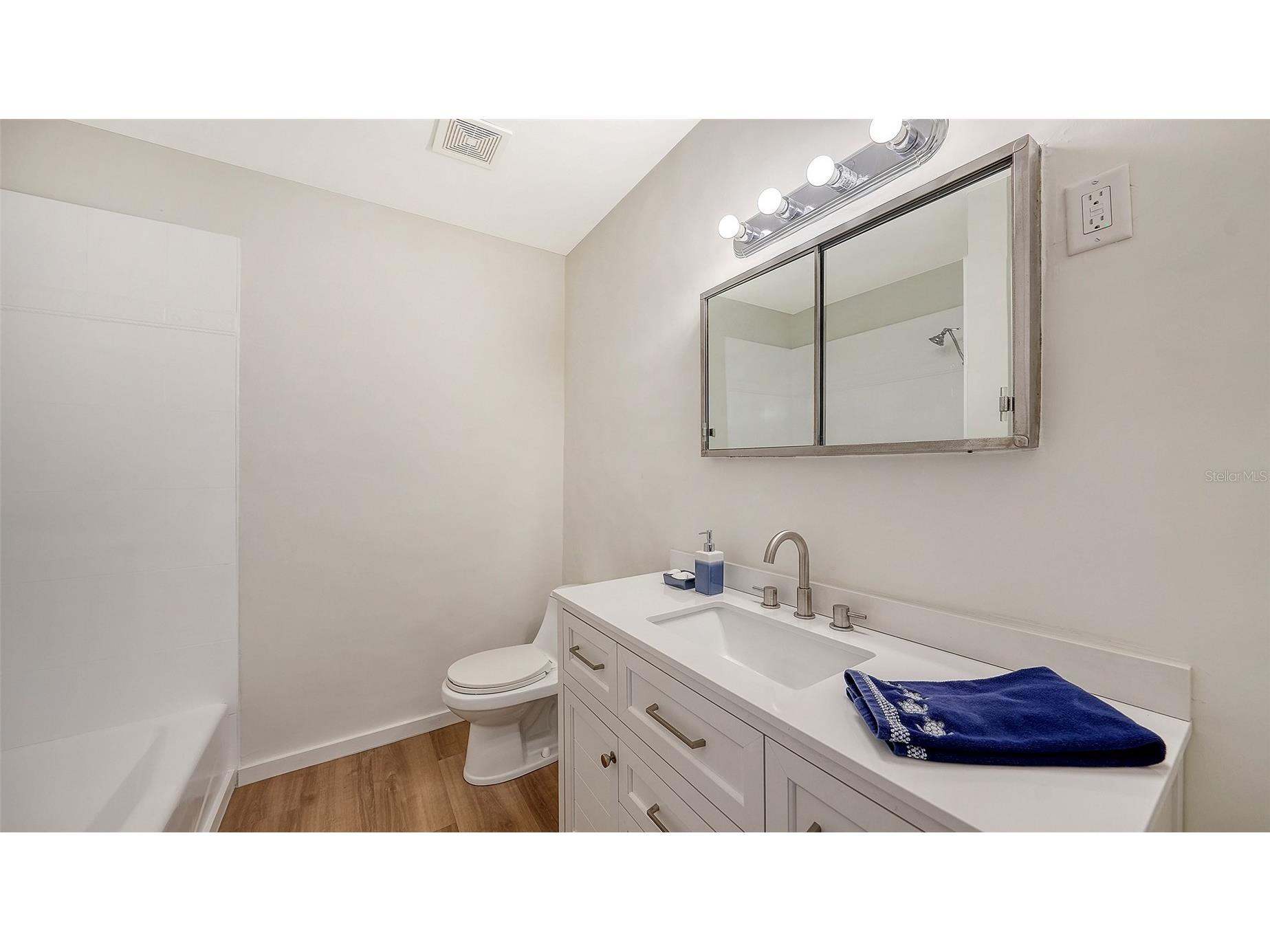 2465 Foster Lane Sarasota FL 34239 A4697288 image36
