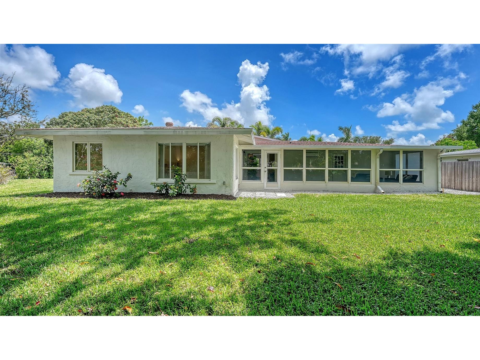 2465 Foster Lane Sarasota FL 34239 A4697288 image43