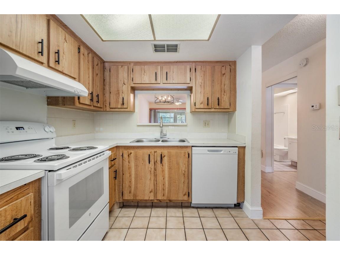 2465 Northside Drive #605 Clearwater FL 33761 TB8396438 image16