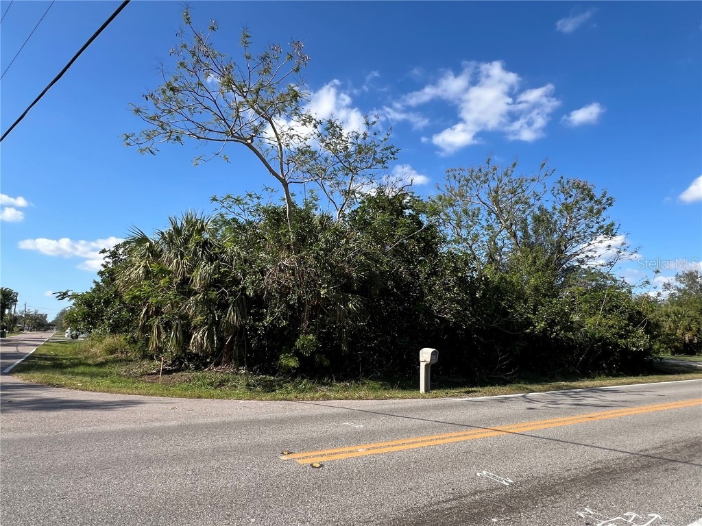 2465 Pellam Boulevard Port Charlotte FL 33948 N6137057 image1