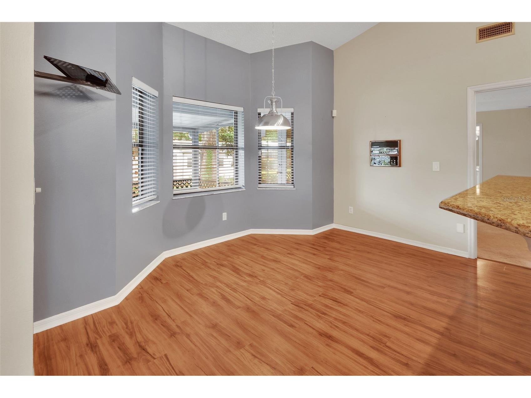 2465 Royal Road Deland FL 32724 V4949250 image16