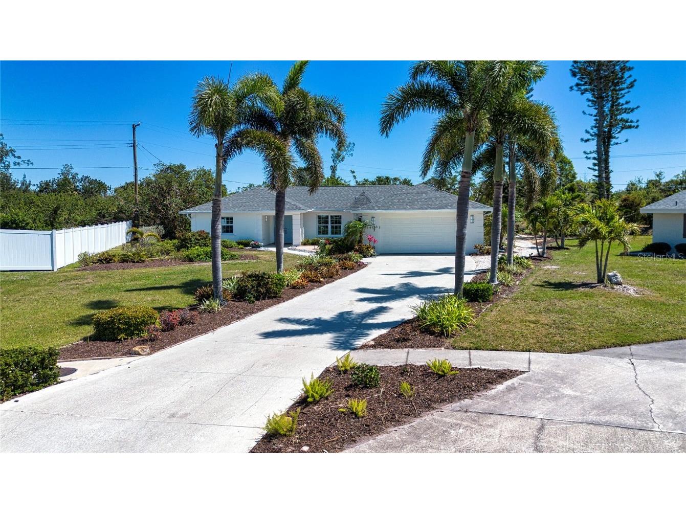 2466 Breakwater Circle Sarasota FL 34231 A4641819 image1