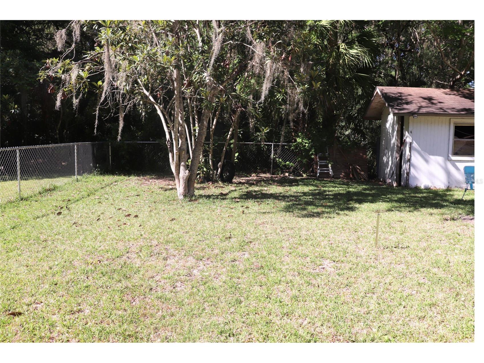 2466 Cr 401a Lake Panasoffkee FL 33538 A4690801 image16