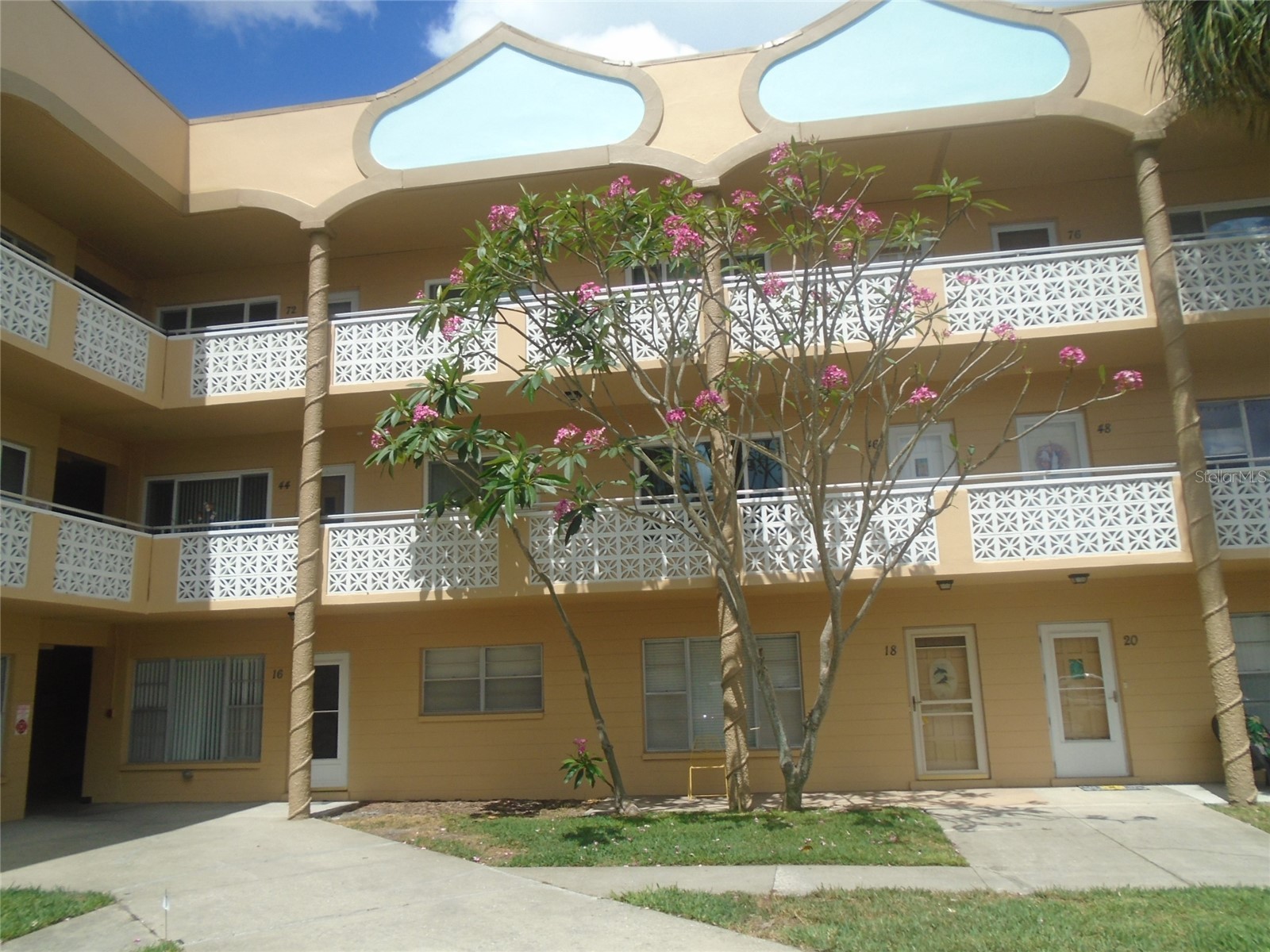 2466 Ecuadorian Way #16 Clearwater FL 33763 TB8463184 image1