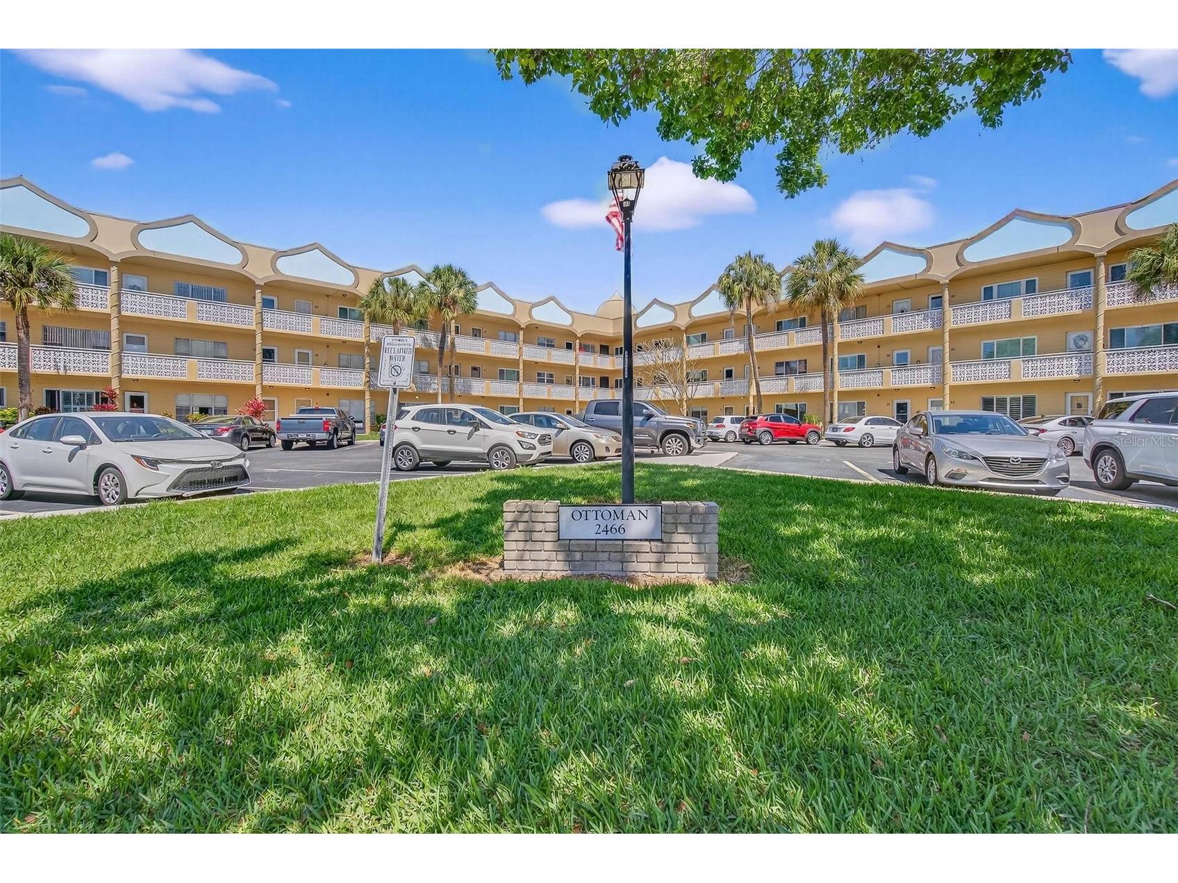2466 Ecuadorian Way #20 Clearwater FL 33763 TB8487137 image1
