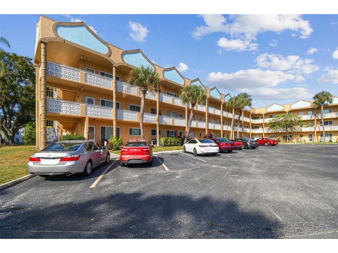 2466 Ecuadorian Way #6 Clearwater FL 33763 TB8451282 image4