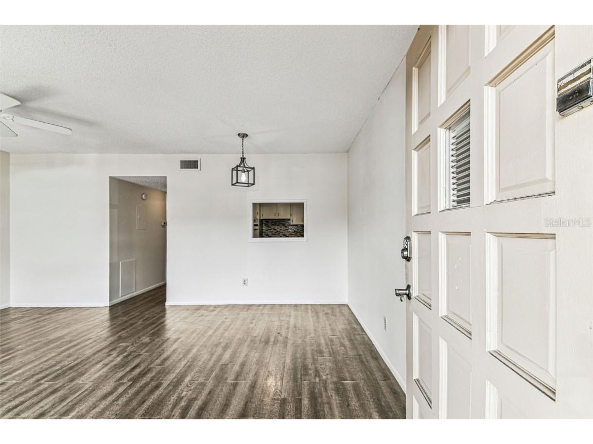 2466 Ecuadorian Way #6 Clearwater FL 33763 TB8451282 image7