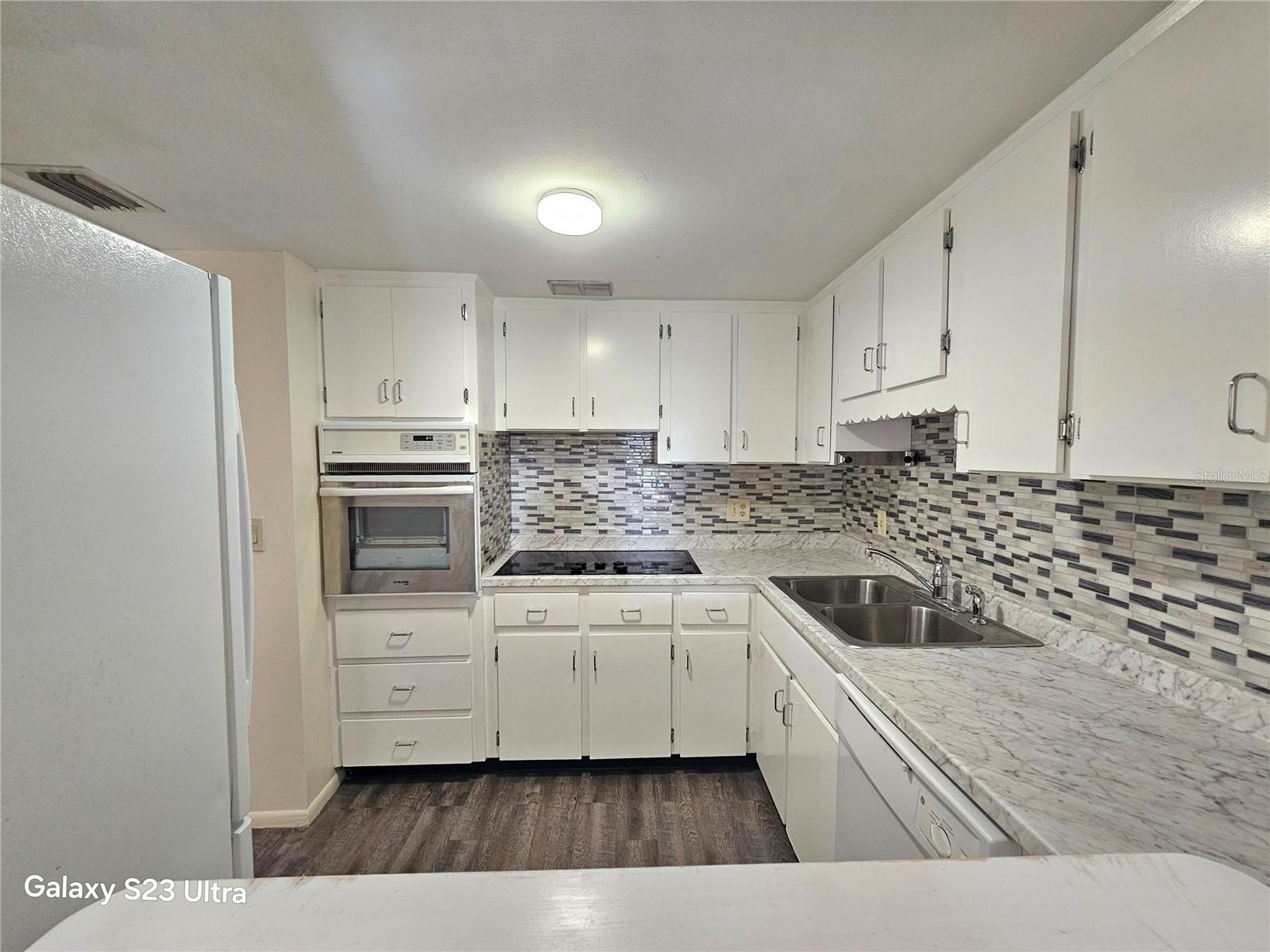 2466 Ecuadorian Way #6 Clearwater FL 33763 TB8492429 image6