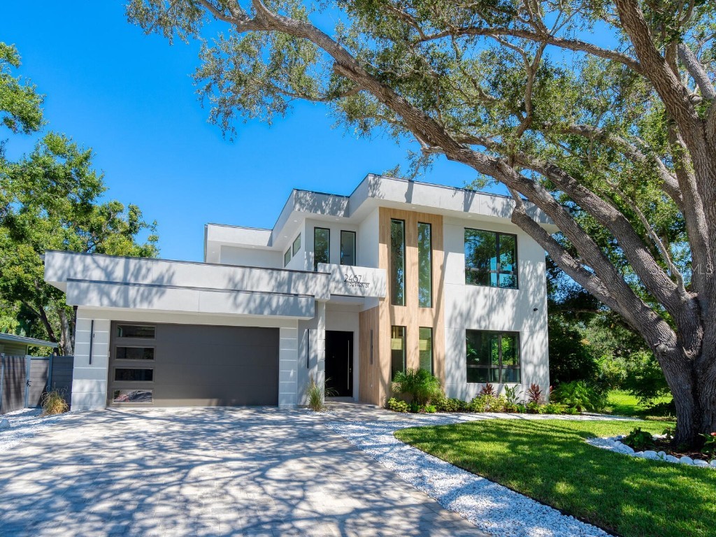 2467 Hyde Park Street Sarasota FL 34239 A4674480 image1