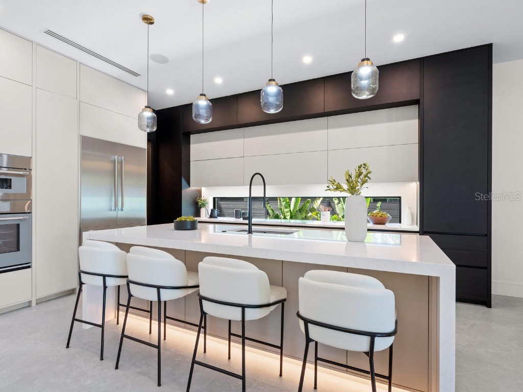 2467 Hyde Park Street Sarasota FL 34239 A4674480 image10