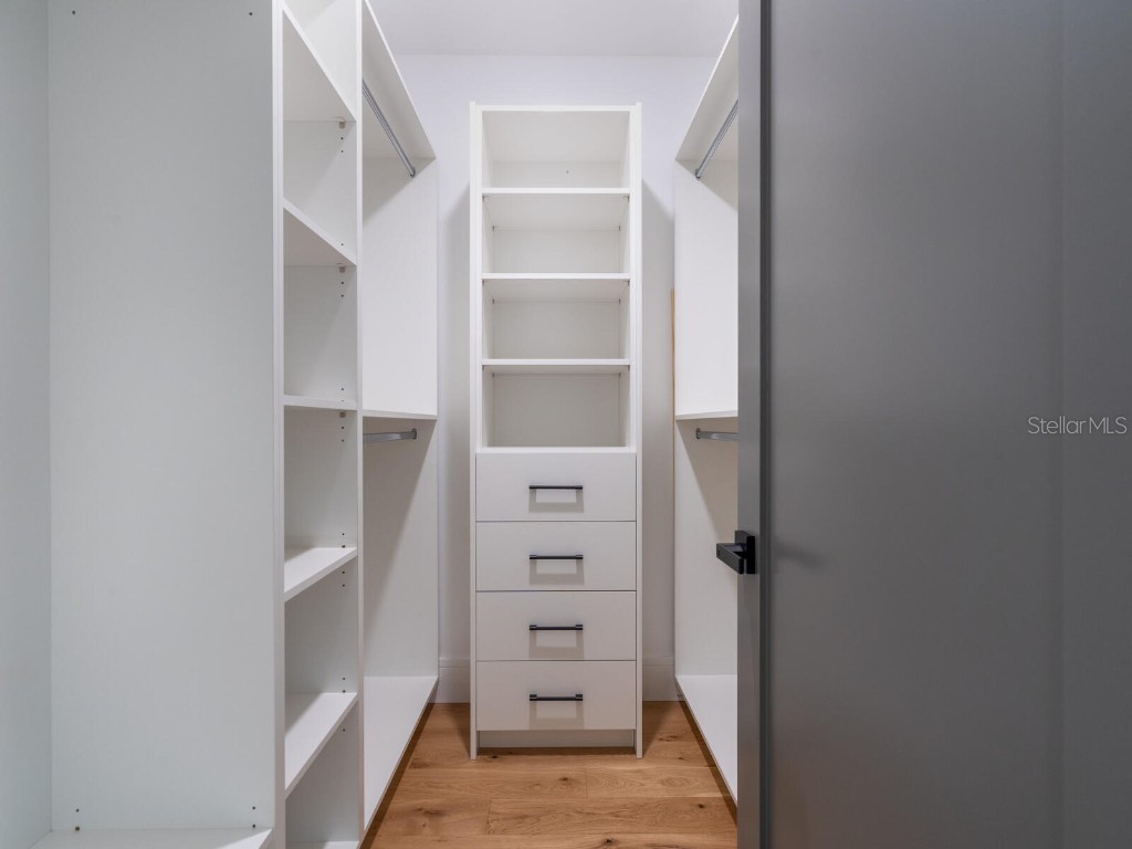 2467 Hyde Park Street Sarasota FL 34239 A4674480 image22