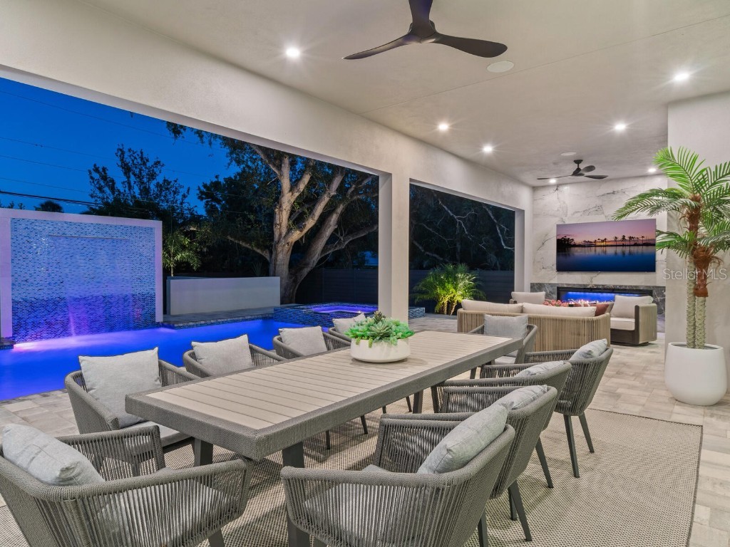 2467 Hyde Park Street Sarasota FL 34239 A4674480 image36