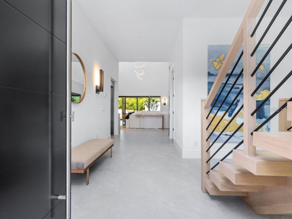 2467 Hyde Park Street Sarasota FL 34239 A4674480 image4