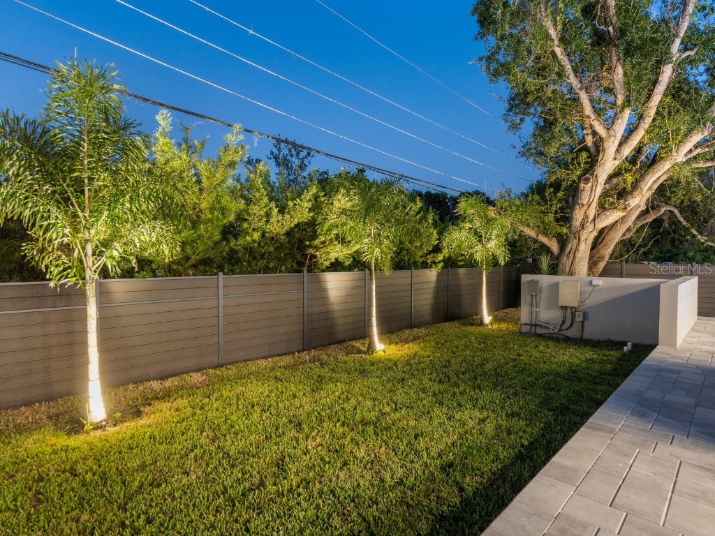 2467 Hyde Park Street Sarasota FL 34239 A4674480 image42