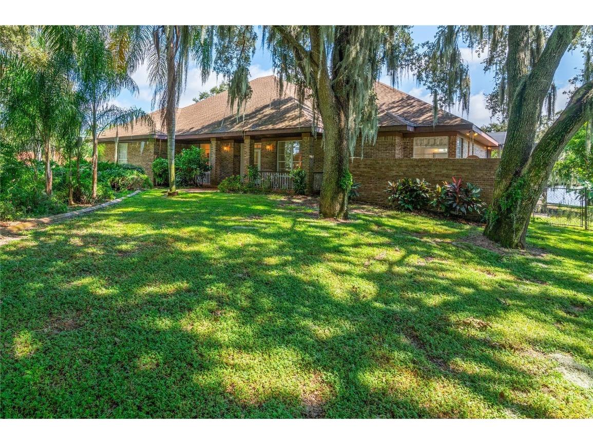 2467 Lake Front Drive Lake Wales FL 33898 - LAKE WHYAKAPKA L4947727 image1