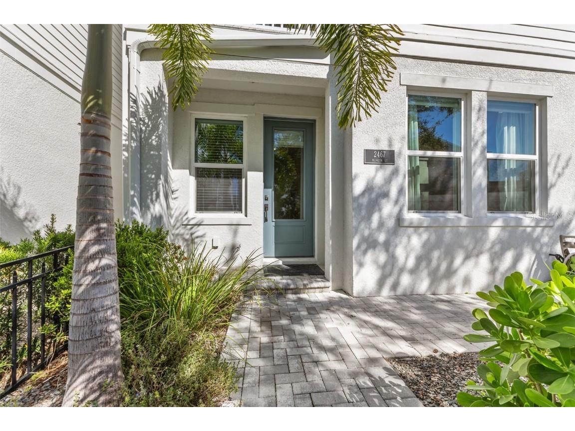 2467 Mangum Court Sarasota FL 34237 A4669179 image2