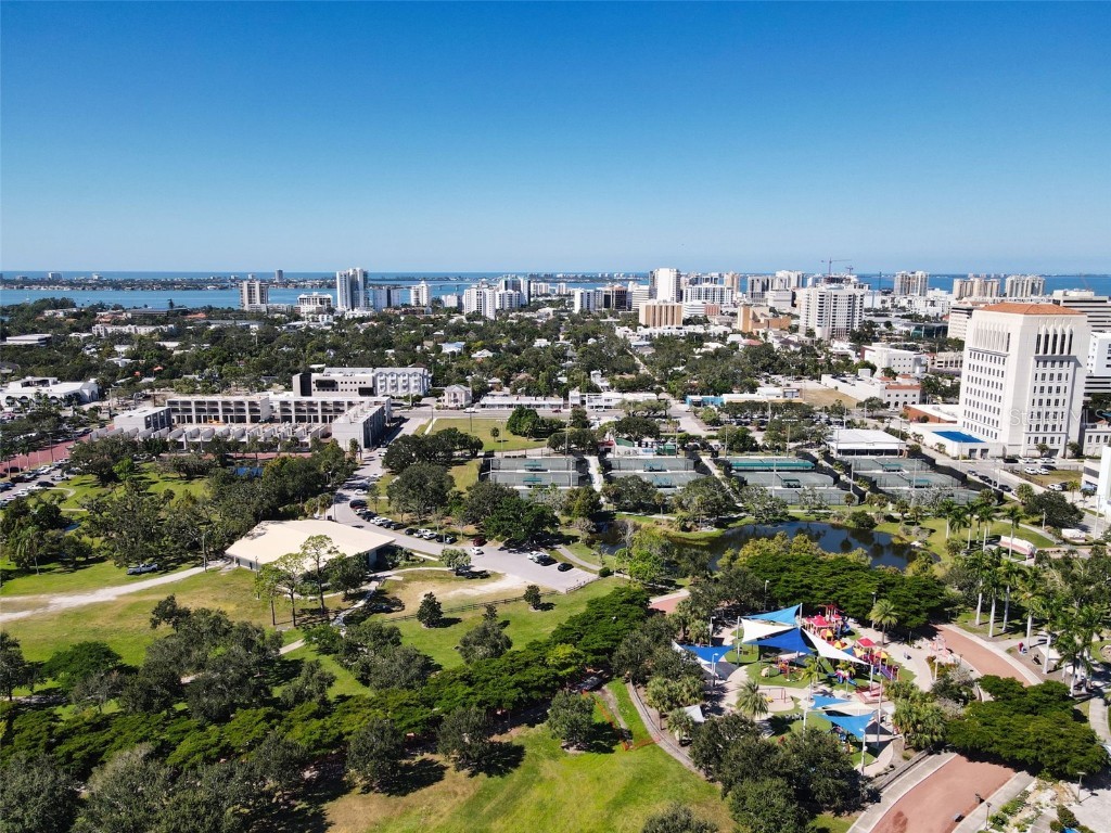 2467 Mangum Court Sarasota FL 34237 A4669179 image48